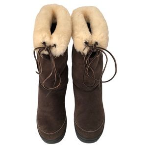 Brown Uggs with embroidery and ties